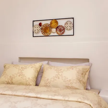 Apartment Seasons Naxos City